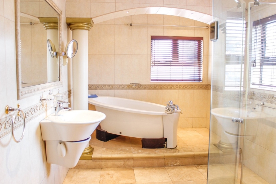 12 Bedroom Property for Sale in Aerorand Mpumalanga