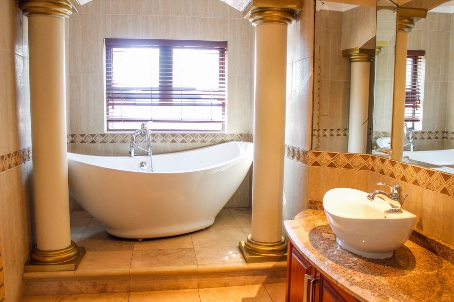12 Bedroom Property for Sale in Aerorand Mpumalanga