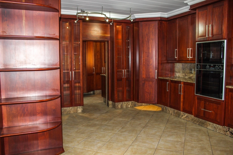 12 Bedroom Property for Sale in Aerorand Mpumalanga