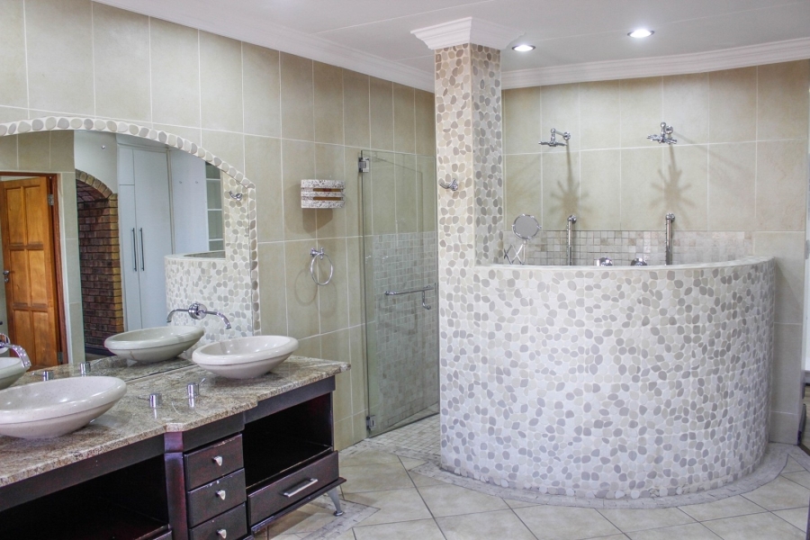 12 Bedroom Property for Sale in Aerorand Mpumalanga