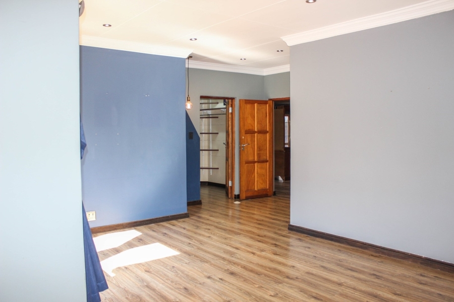 12 Bedroom Property for Sale in Aerorand Mpumalanga