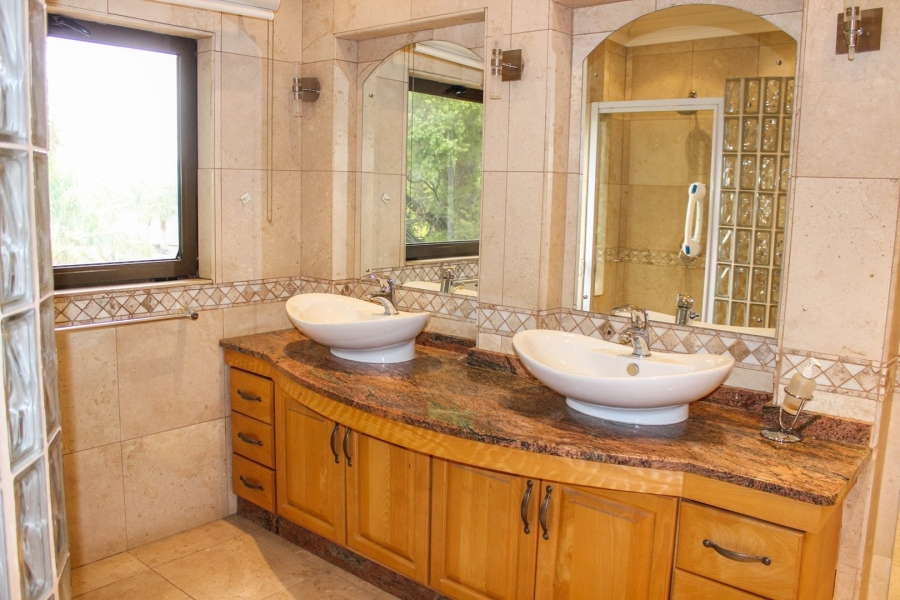 12 Bedroom Property for Sale in Aerorand Mpumalanga