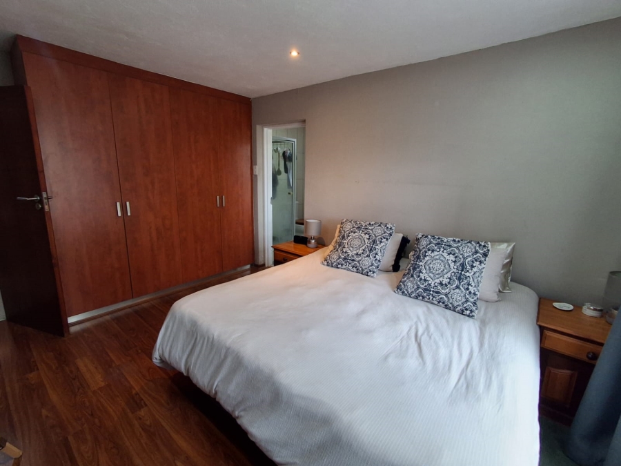 2 Bedroom Property for Sale in Nelspruit Ext 20 Mpumalanga