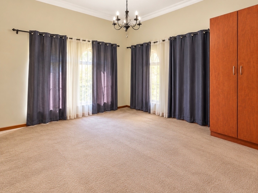 4 Bedroom Property for Sale in Clubville Mpumalanga