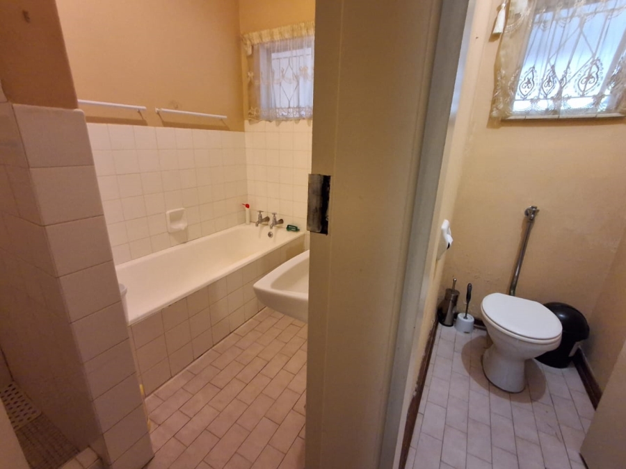 6 Bedroom Property for Sale in Nelspruit Mpumalanga