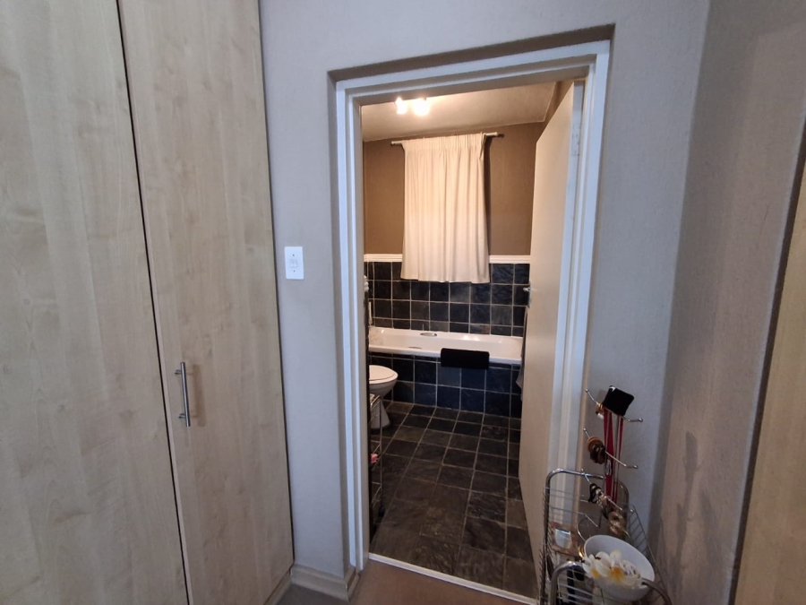 2 Bedroom Property for Sale in Nelspruit Ext 20 Mpumalanga