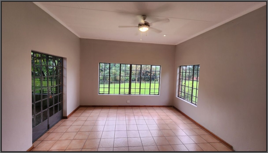 To Let 5 Bedroom Property for Rent in White River Mpumalanga