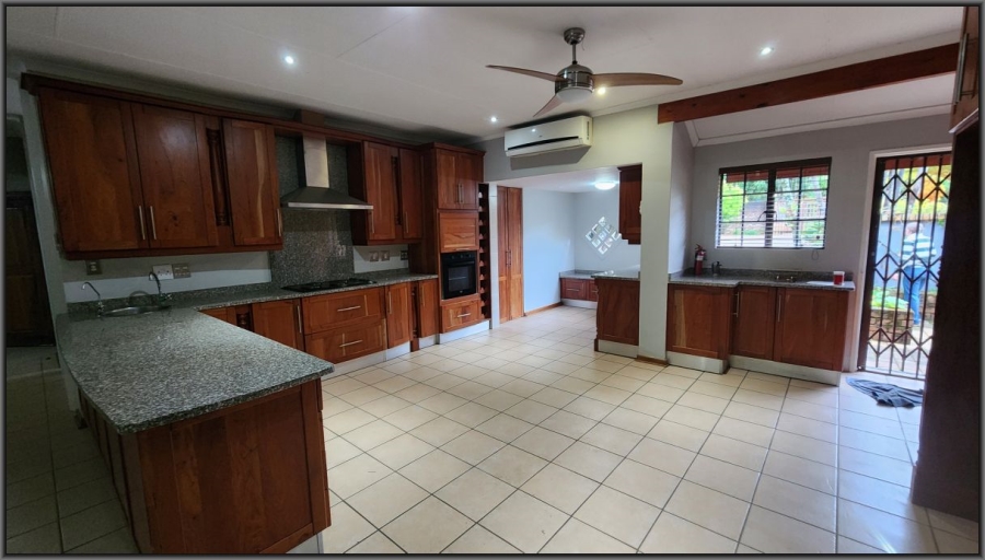 To Let 5 Bedroom Property for Rent in White River Mpumalanga