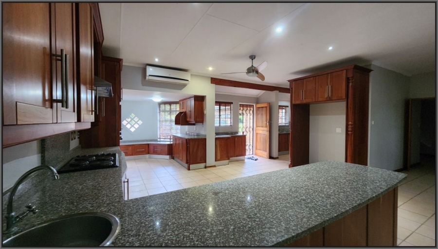 To Let 5 Bedroom Property for Rent in White River Mpumalanga