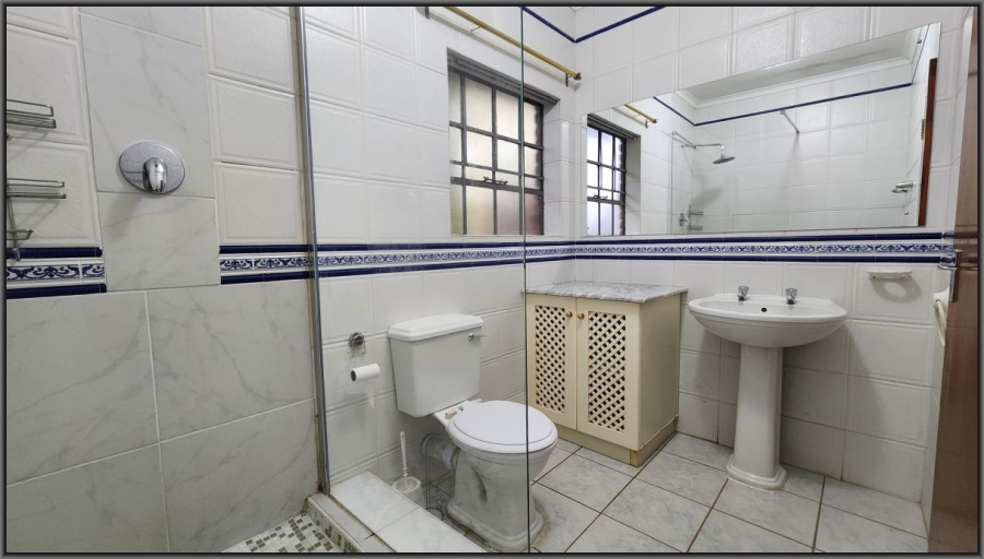 To Let 5 Bedroom Property for Rent in White River Mpumalanga