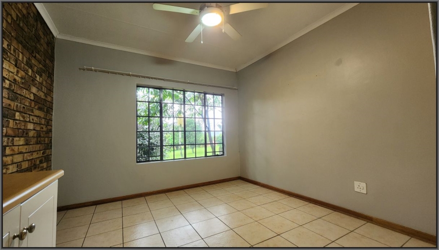 To Let 5 Bedroom Property for Rent in White River Mpumalanga