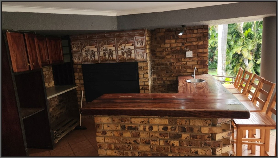 To Let 5 Bedroom Property for Rent in White River Mpumalanga
