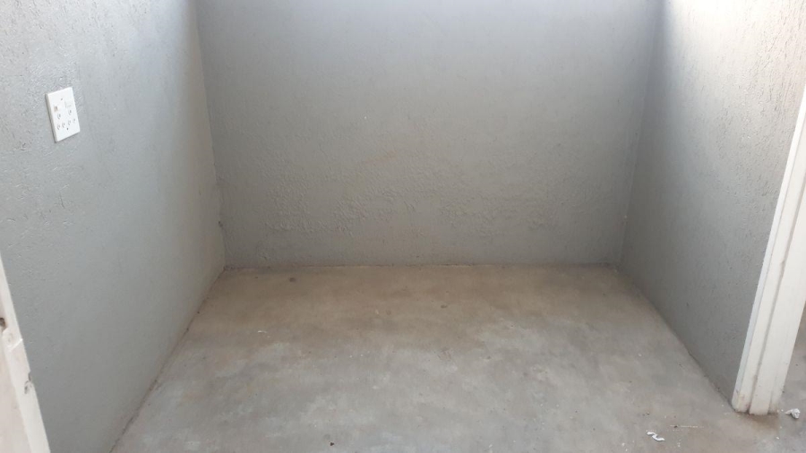 To Let commercial Property for Rent in White River Mpumalanga