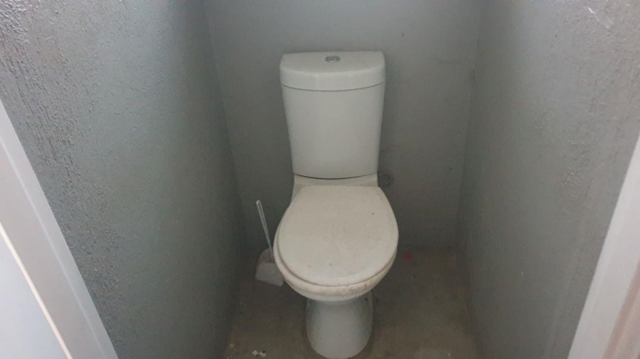 To Let commercial Property for Rent in White River Mpumalanga