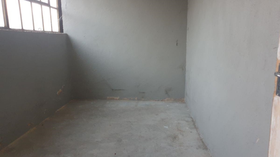 To Let commercial Property for Rent in White River Mpumalanga