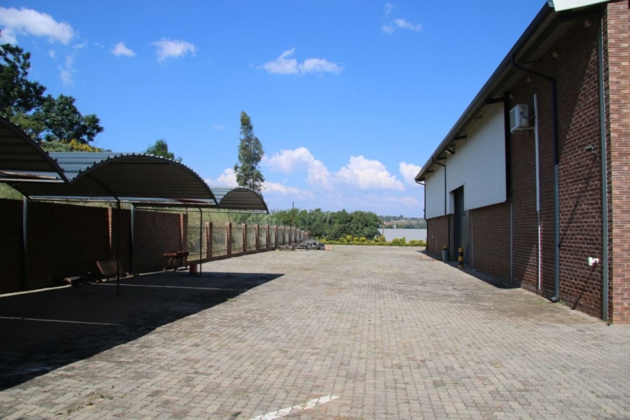 To Let Commercial Property for Rent in White River Mpumalanga
