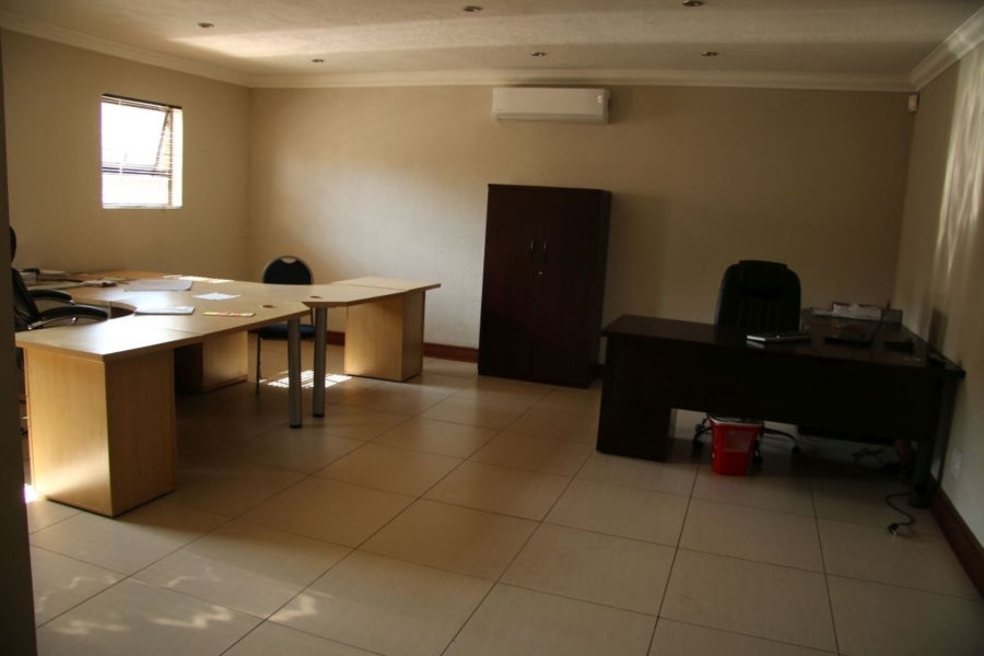 To Let Commercial Property for Rent in White River Mpumalanga