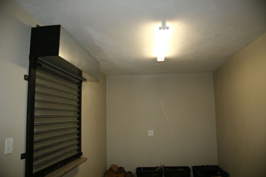 To Let Commercial Property for Rent in White River Mpumalanga