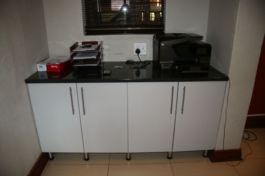 To Let Commercial Property for Rent in White River Mpumalanga