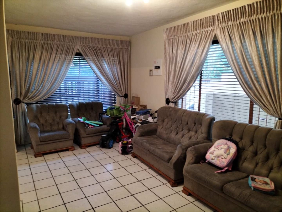 To Let 3 Bedroom Property for Rent in Nelspruit Mpumalanga