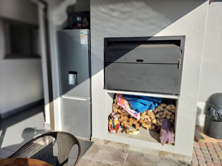 3 Bedroom Property for Sale in Stonehenge Mpumalanga