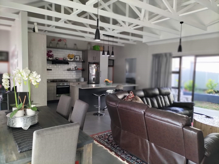 3 Bedroom Property for Sale in Stonehenge Mpumalanga