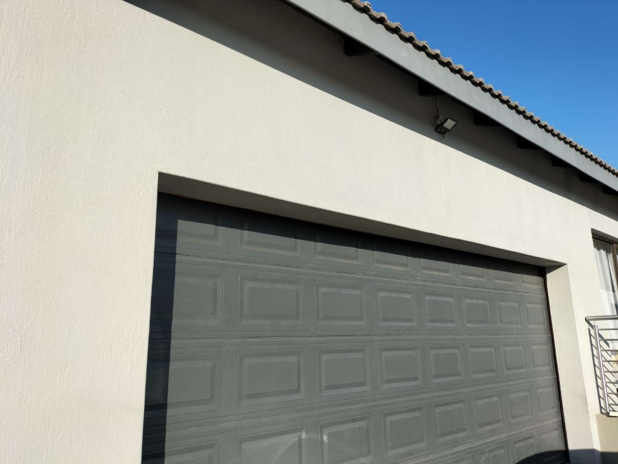 3 Bedroom Property for Sale in Stonehenge Mpumalanga