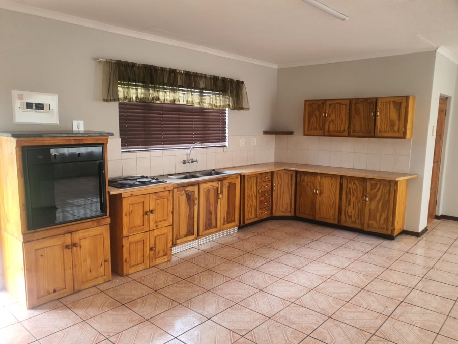 To Let 2 Bedroom Property for Rent in Reyno Ridge Mpumalanga