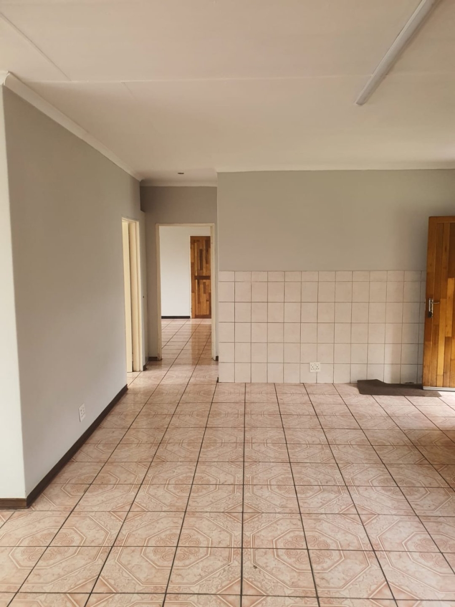 To Let 2 Bedroom Property for Rent in Reyno Ridge Mpumalanga