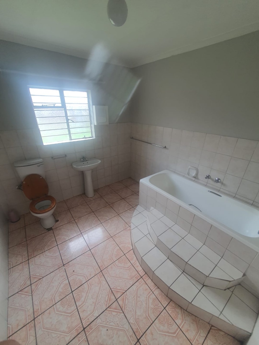 To Let 2 Bedroom Property for Rent in Reyno Ridge Mpumalanga