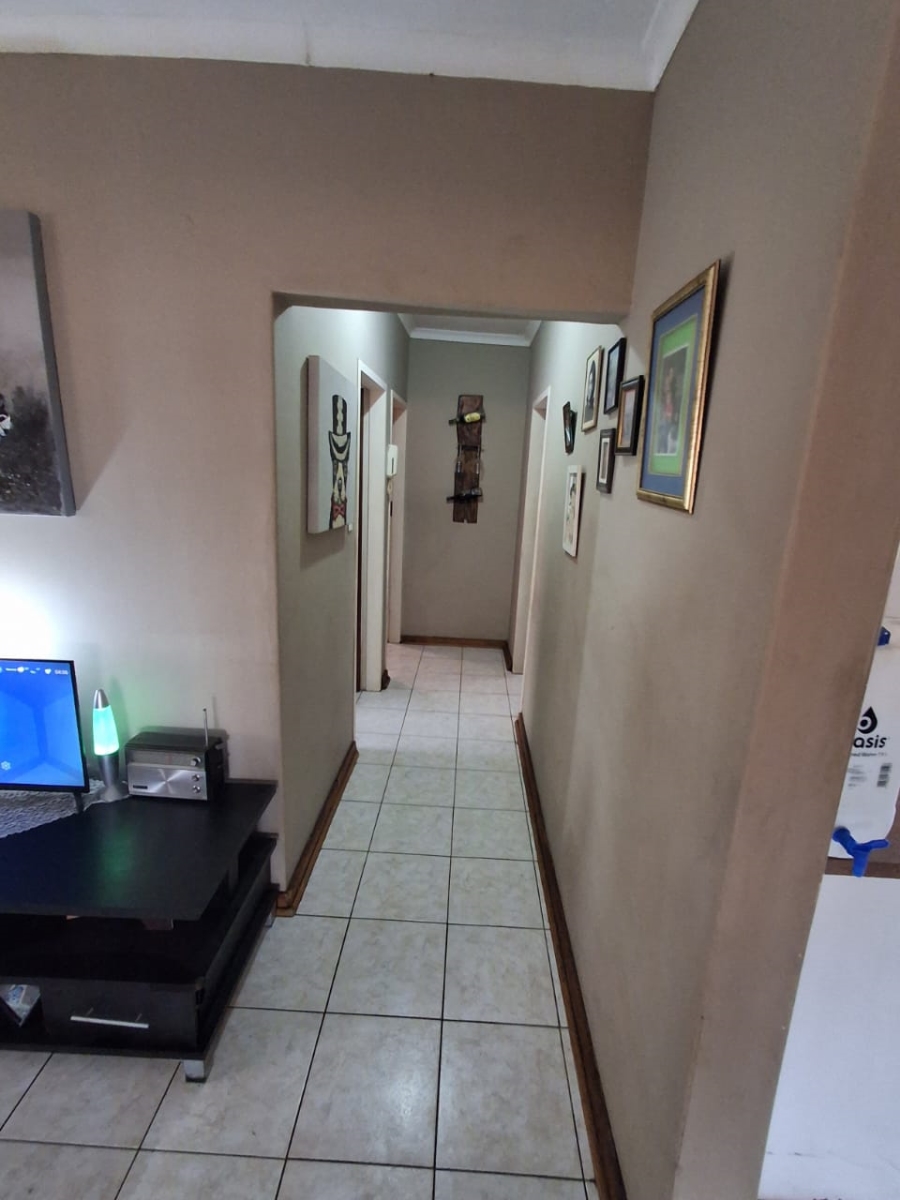 2 Bedroom Property for Sale in Reyno Ridge Mpumalanga