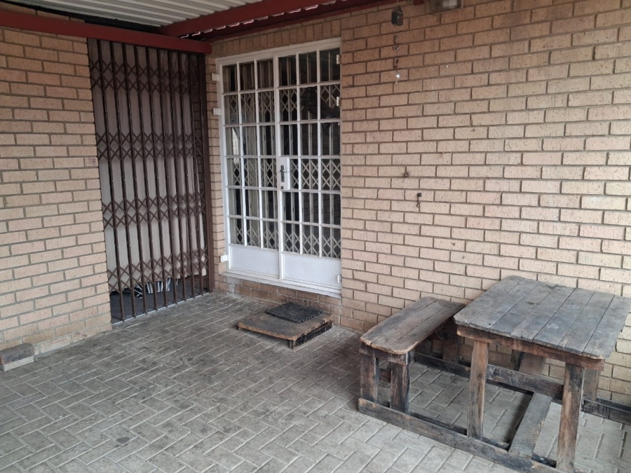 2 Bedroom Property for Sale in Reyno Ridge Mpumalanga