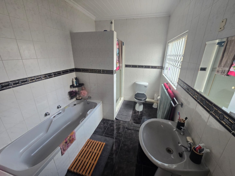 To Let 3 Bedroom Property for Rent in Del Judor Mpumalanga