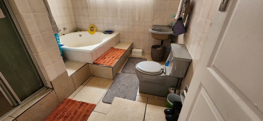 To Let 4 Bedroom Property for Rent in Meyerville Mpumalanga