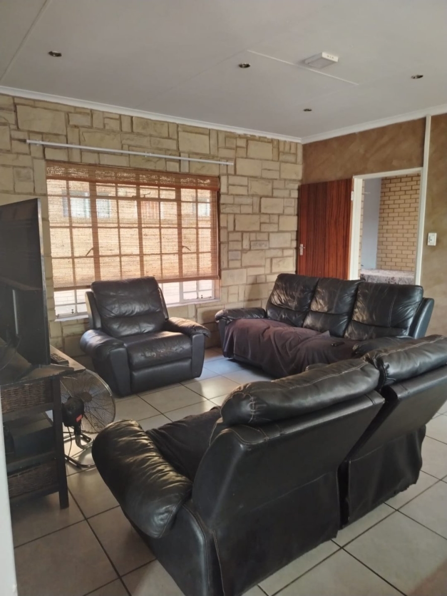 3 Bedroom Property for Sale in Reyno Ridge Mpumalanga