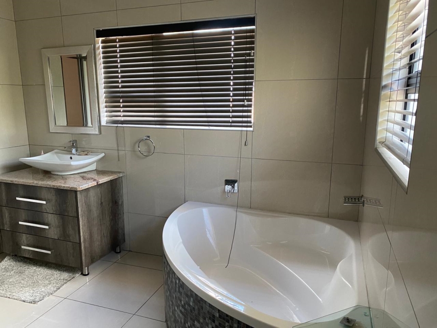 3 Bedroom Property for Sale in Model Park Mpumalanga