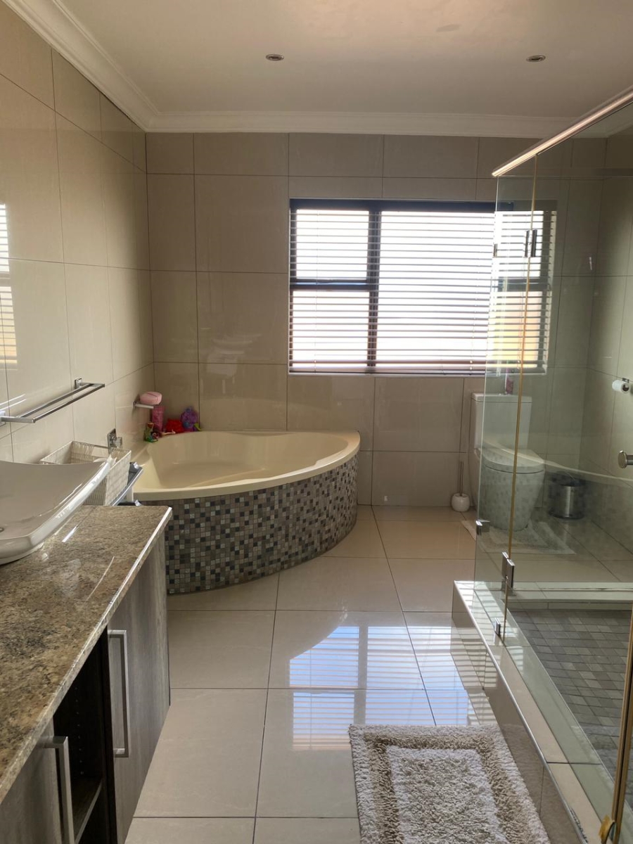 3 Bedroom Property for Sale in Model Park Mpumalanga