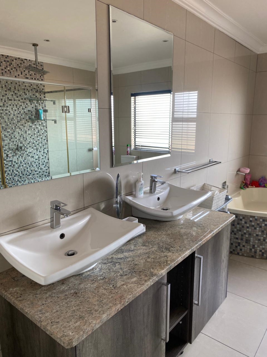 3 Bedroom Property for Sale in Model Park Mpumalanga