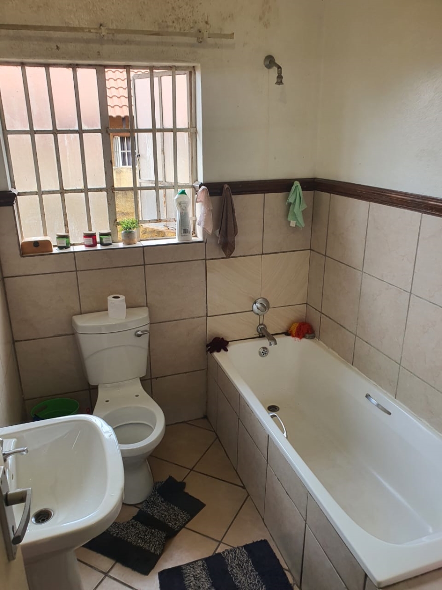 2 Bedroom Property for Sale in Witbank Ext 8 Mpumalanga
