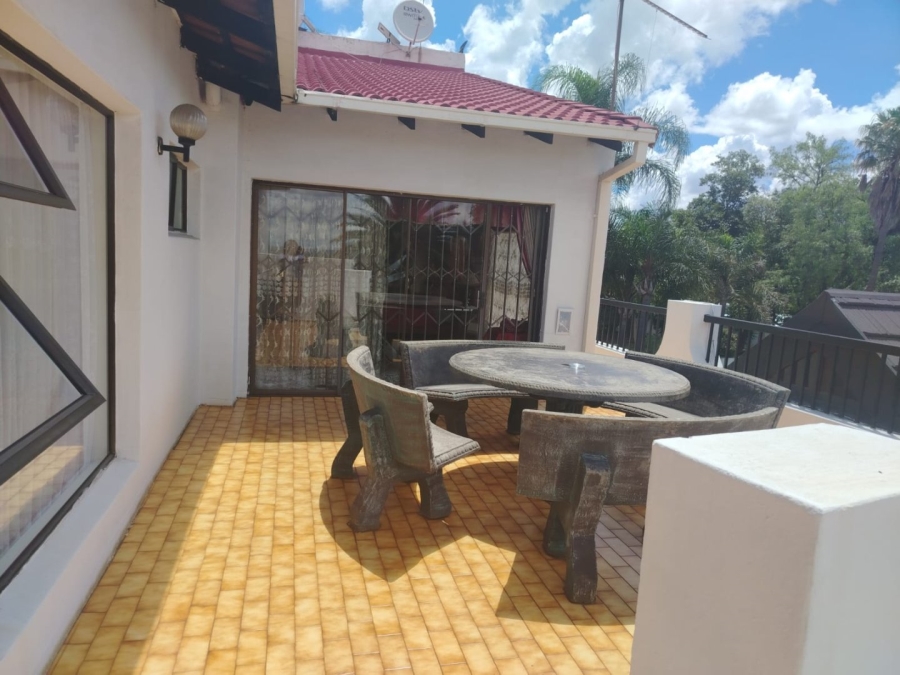7 Bedroom Property for Sale in Reyno Ridge Mpumalanga