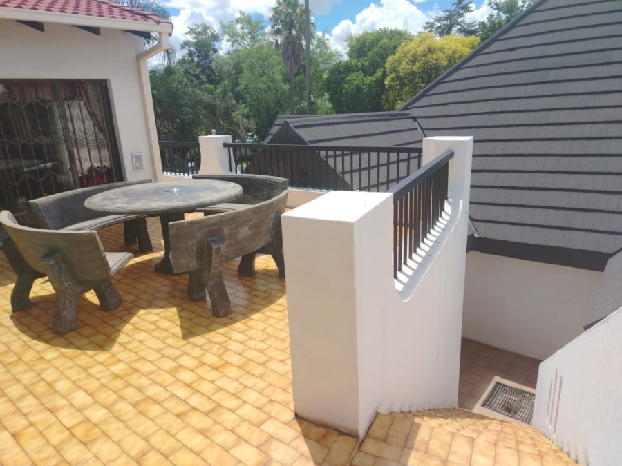 7 Bedroom Property for Sale in Reyno Ridge Mpumalanga