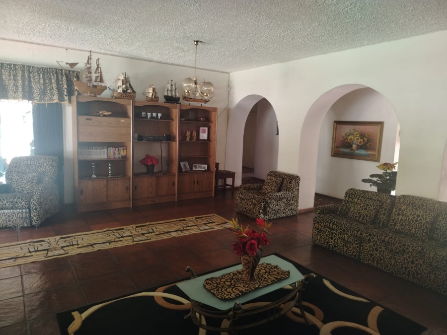 7 Bedroom Property for Sale in Reyno Ridge Mpumalanga