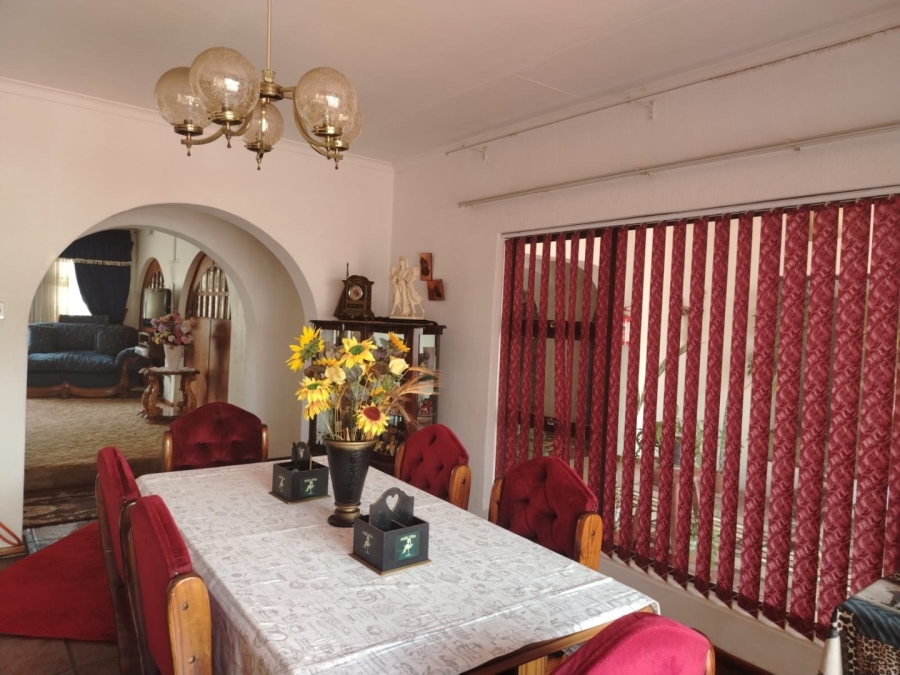 7 Bedroom Property for Sale in Reyno Ridge Mpumalanga