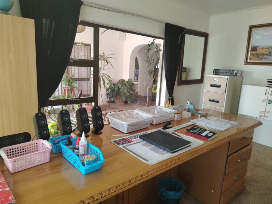 7 Bedroom Property for Sale in Reyno Ridge Mpumalanga