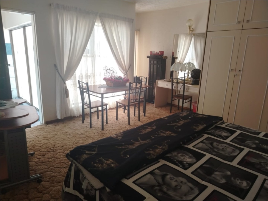 7 Bedroom Property for Sale in Reyno Ridge Mpumalanga