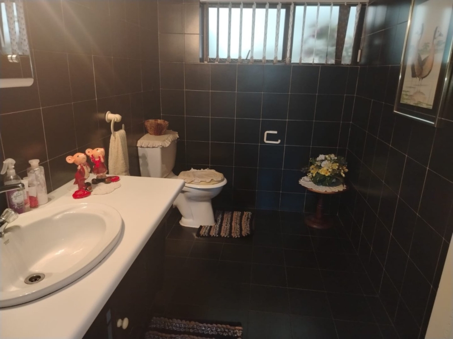 7 Bedroom Property for Sale in Reyno Ridge Mpumalanga