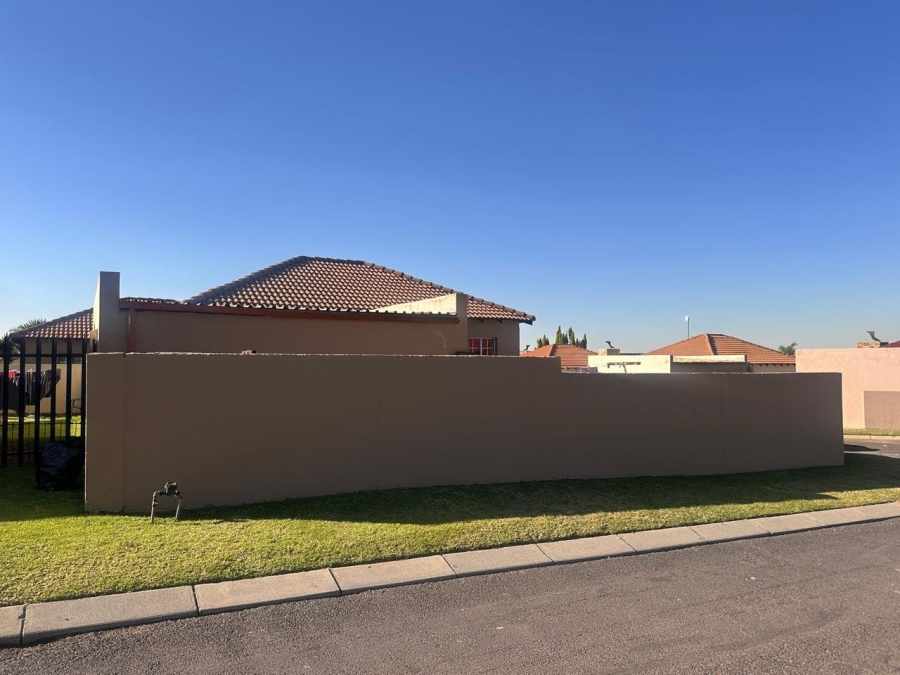 3 Bedroom Property for Sale in Ben Fleur Mpumalanga