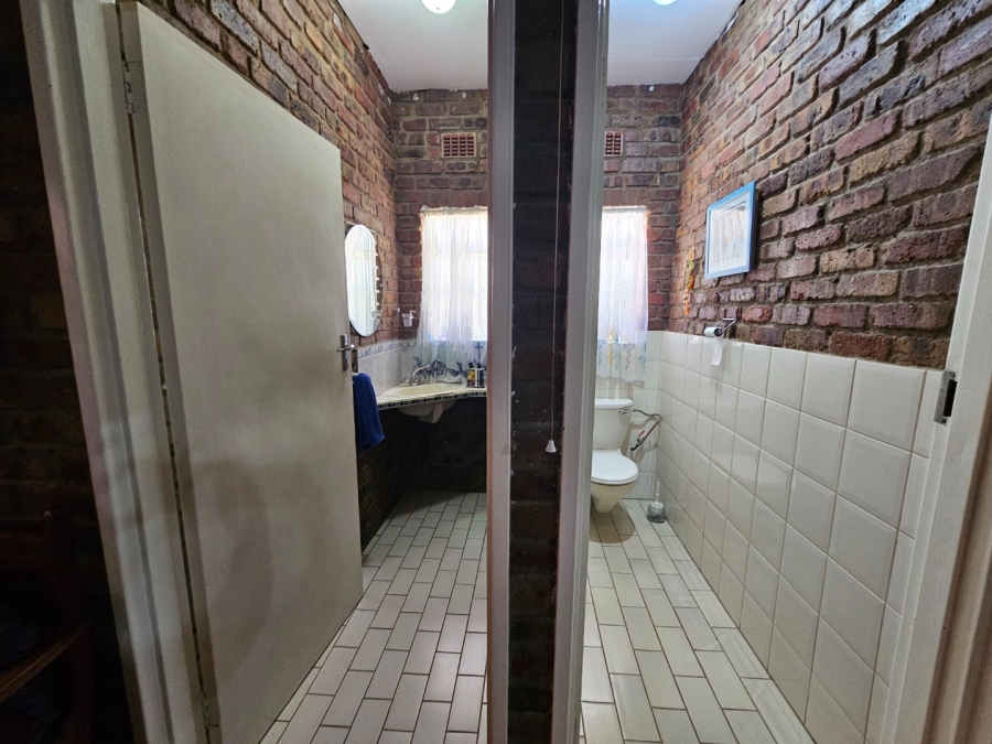 Commercial Property for Sale in White River Estates Mpumalanga