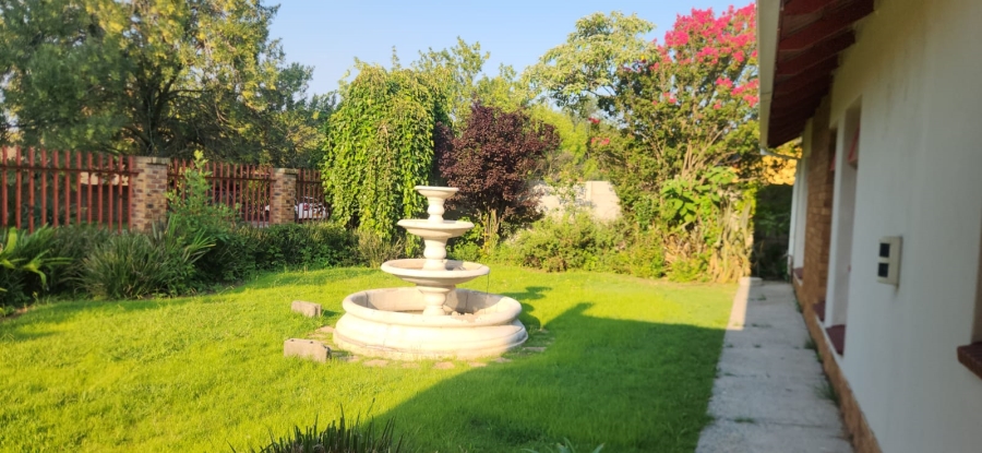 4 Bedroom Property for Sale in Cosmosrand Mpumalanga