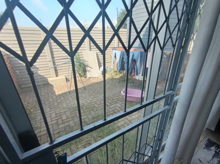 2 Bedroom Property for Sale in Dixon A H Mpumalanga